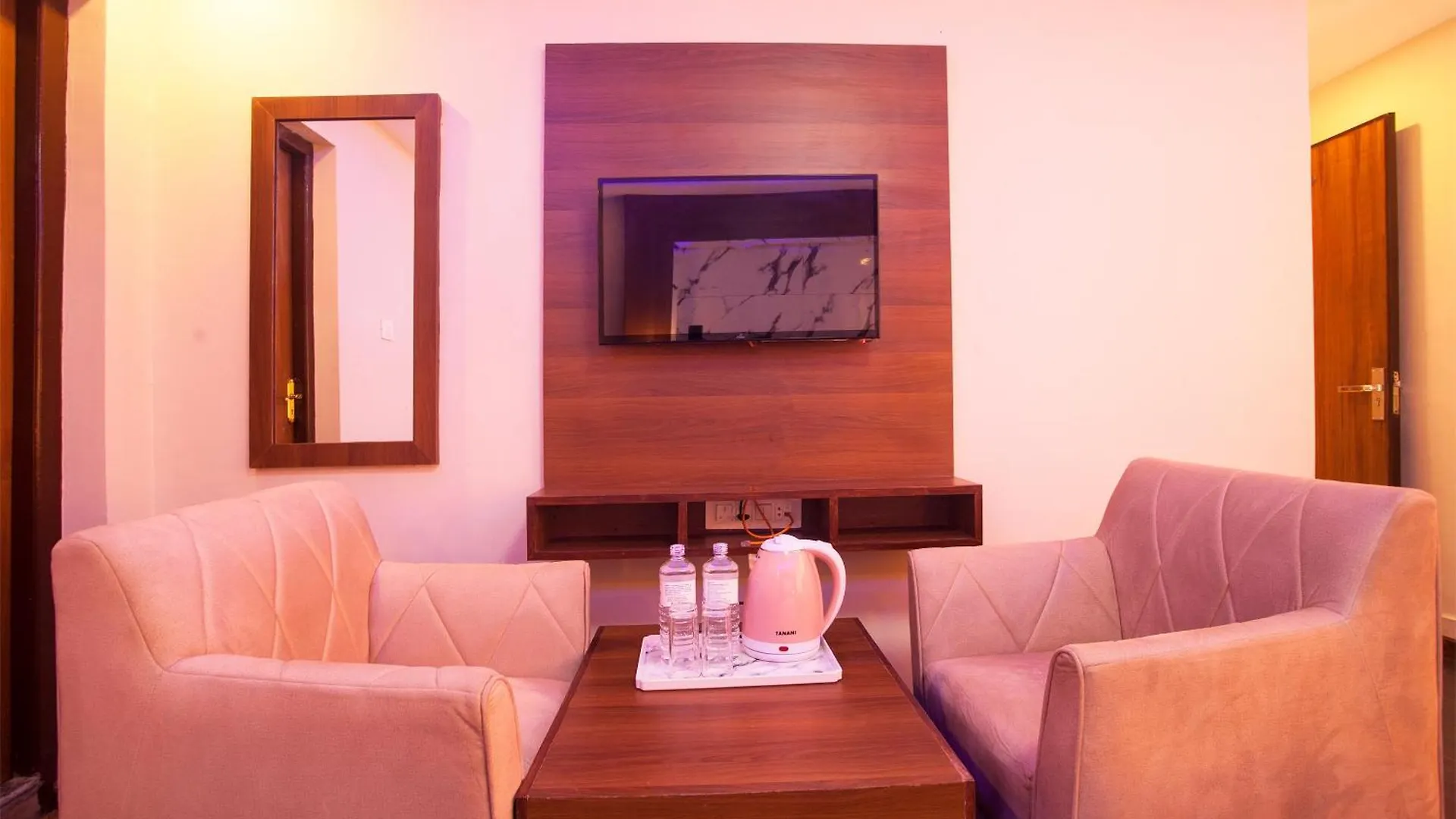 Oyo 817 Hotel Garden Flower 加德满都 0*,  尼泊尔